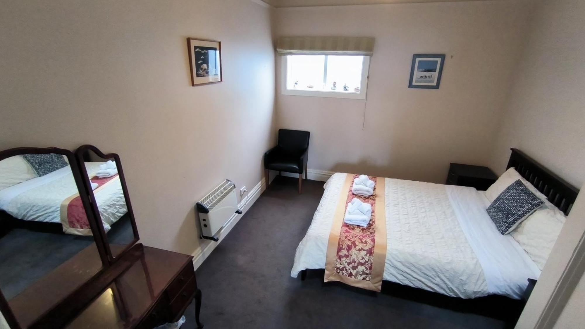 5 Large Bedroom Villas Suitable For 10People Christchurch Eksteriør billede